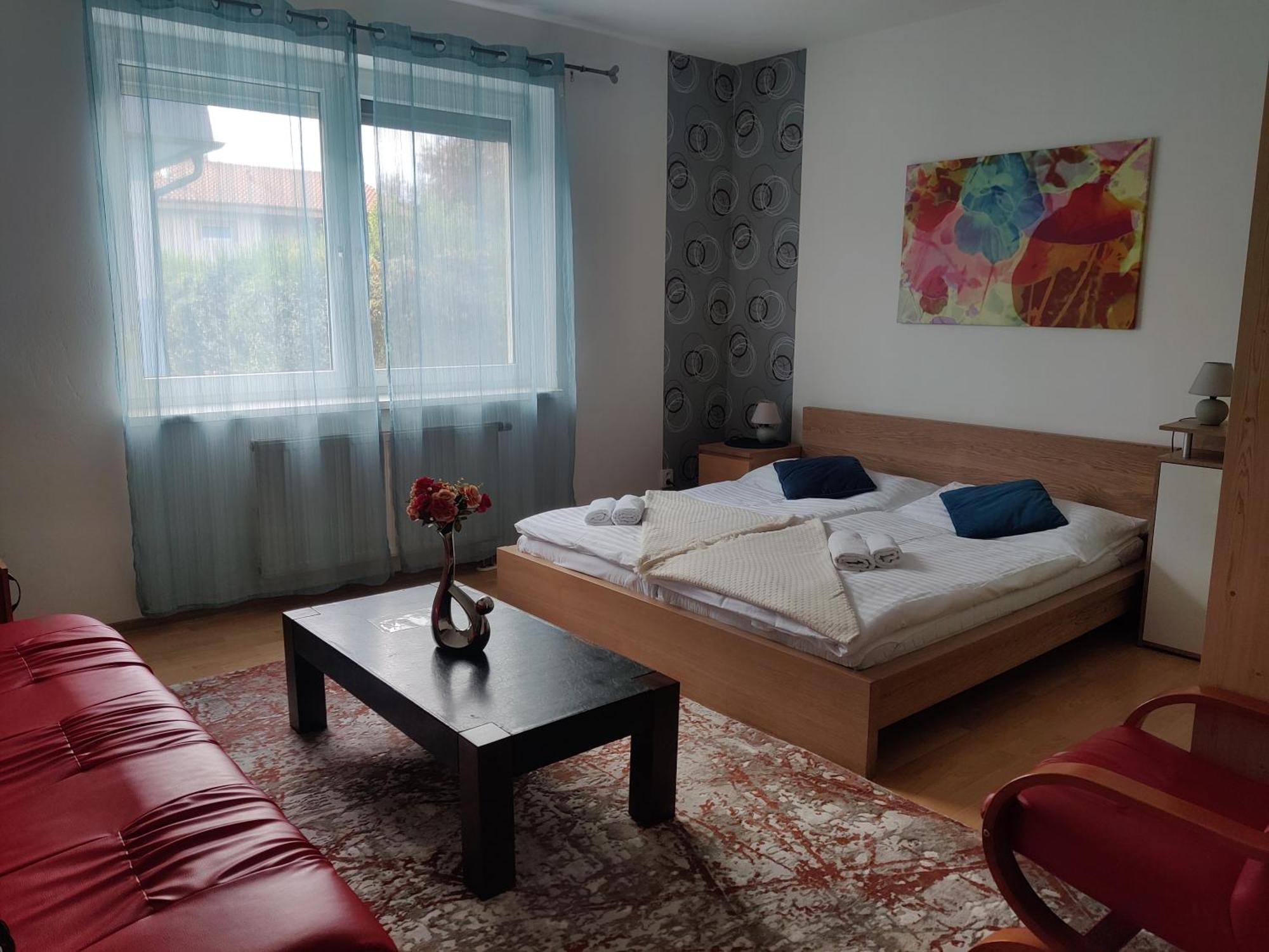 Hotel Orlan Bratislava Exterior photo